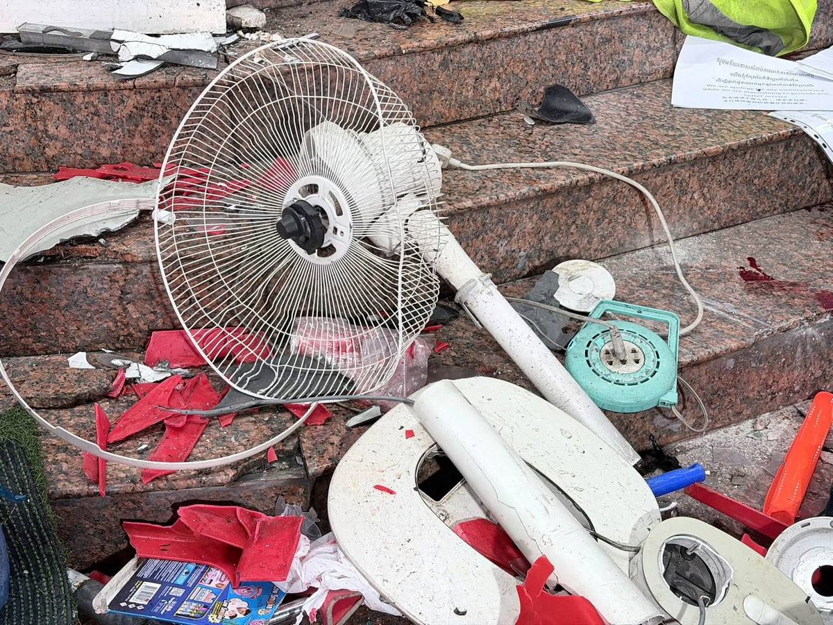 金边271路发生严重车祸 肇事车辆撞击银行安保