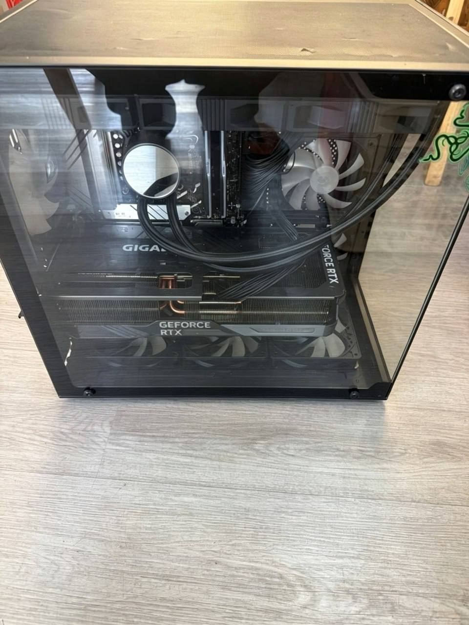 西港转让高性能游戏主机 i7-14700KF+4080S
