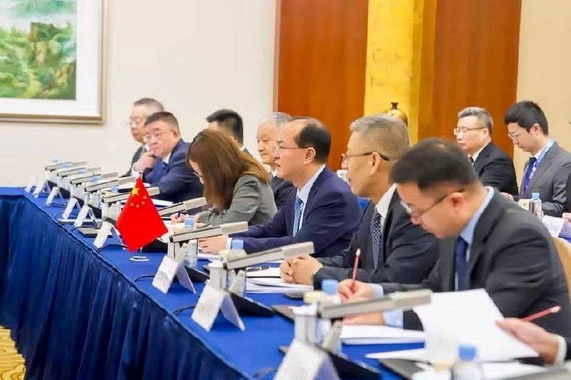 柬中经贸合作委员会第八次会议在南宁召开