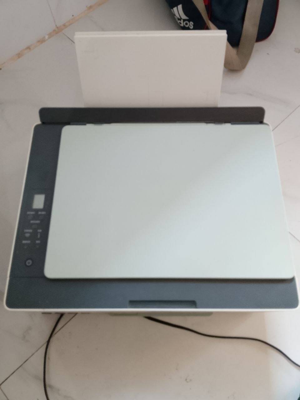 西港转让打印机 售价$200含A4纸及油墨
