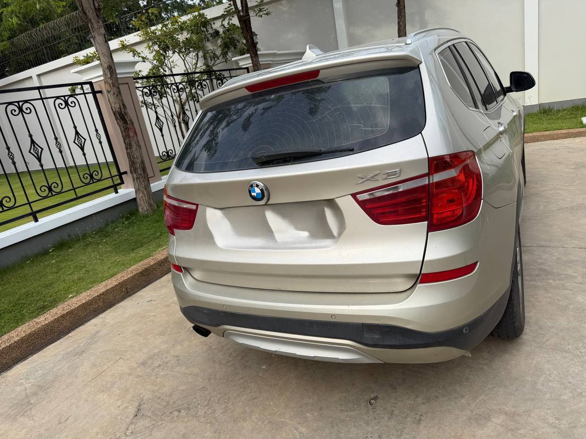 金边出售2014款BMW X3 售价12600美元