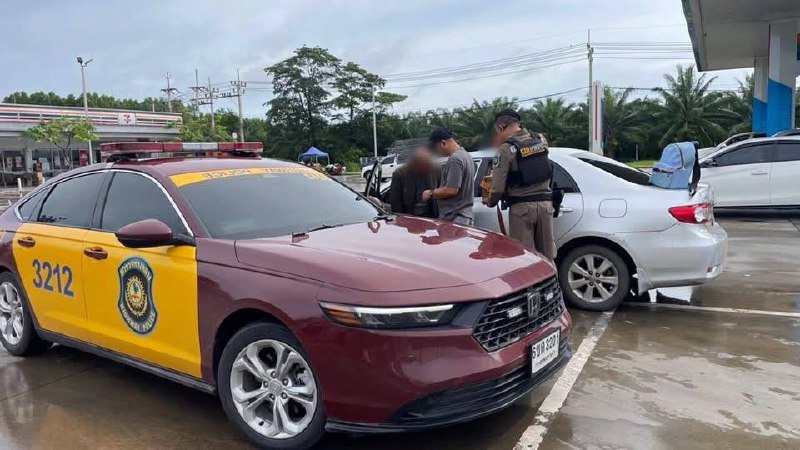 泰国警方拦截非法运输车辆 抓获4名嫌疑人