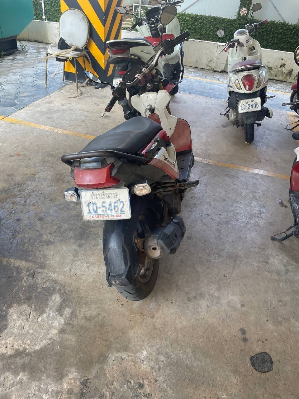 西港海豚附近祖玛摩托车转让