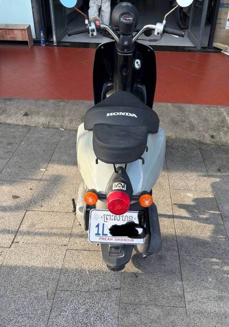 西港转让本田小摩托车 $285有证有牌车况良好