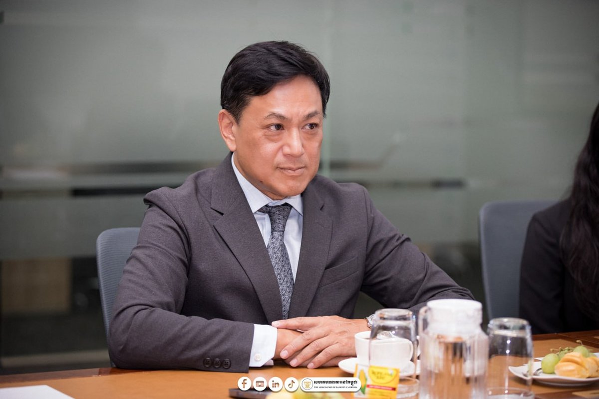 柬埔寨银行协会近日接待了CamEd商学院学生,通过实地参观与