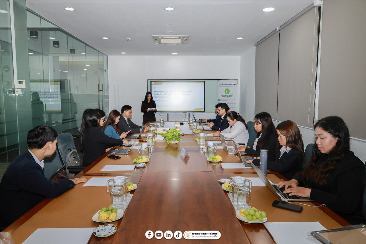 柬埔寨银行协会近日接待了CamEd商学院学生,通过实地参观与