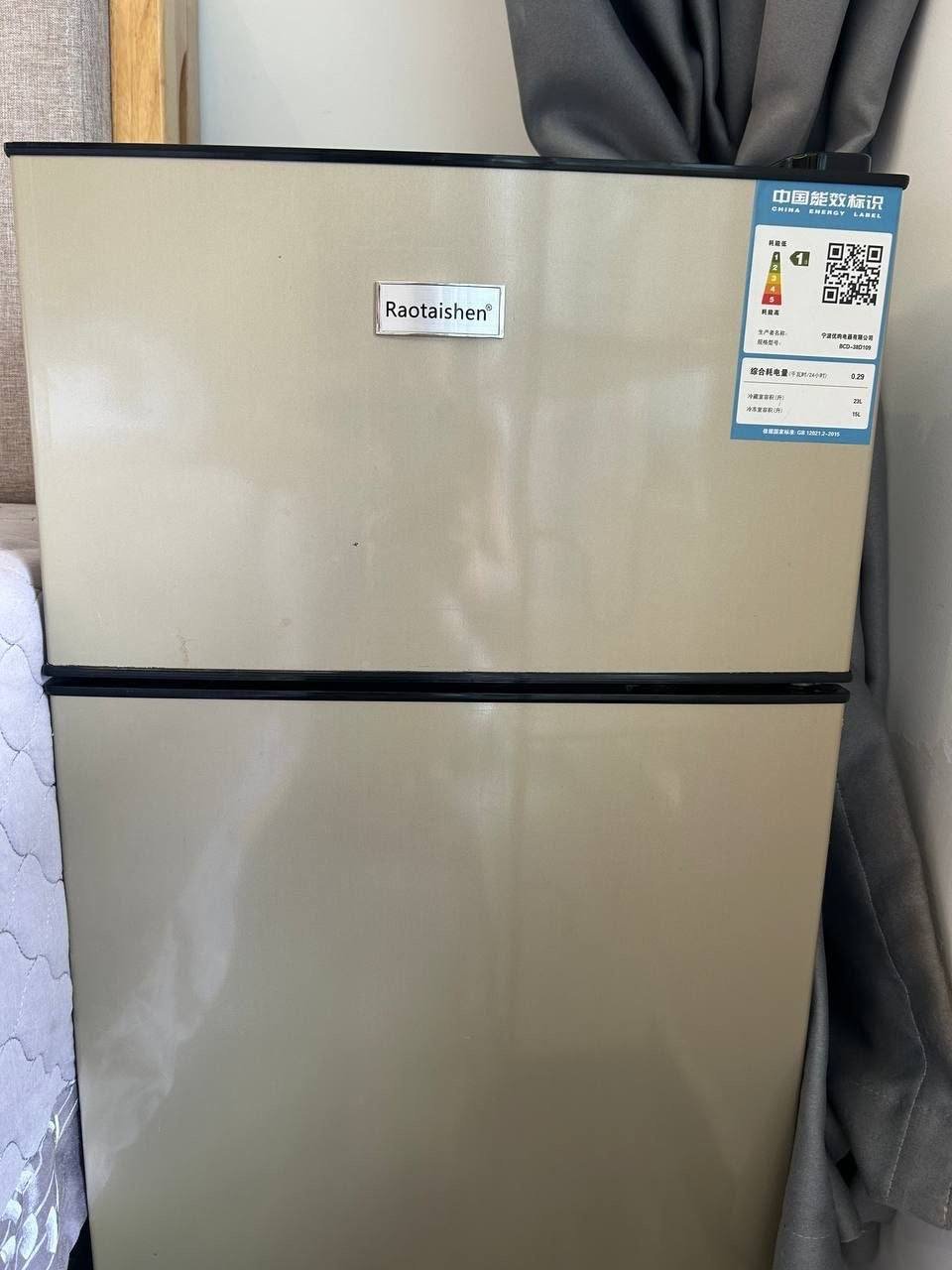 西港环海区域急售冰箱茶几等家电 价格优惠
