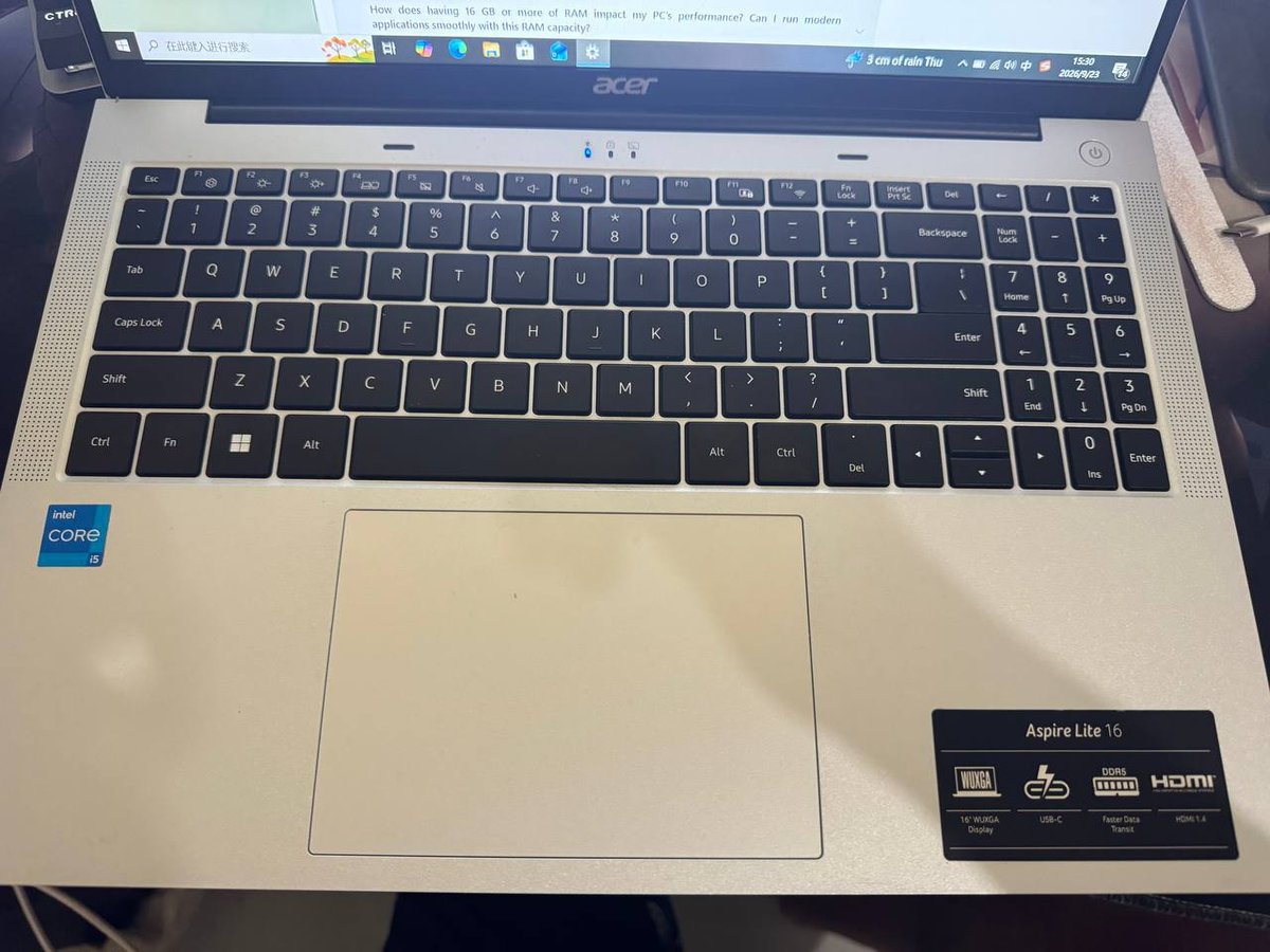 西港出售13代i5笔记本 98新 售价$288