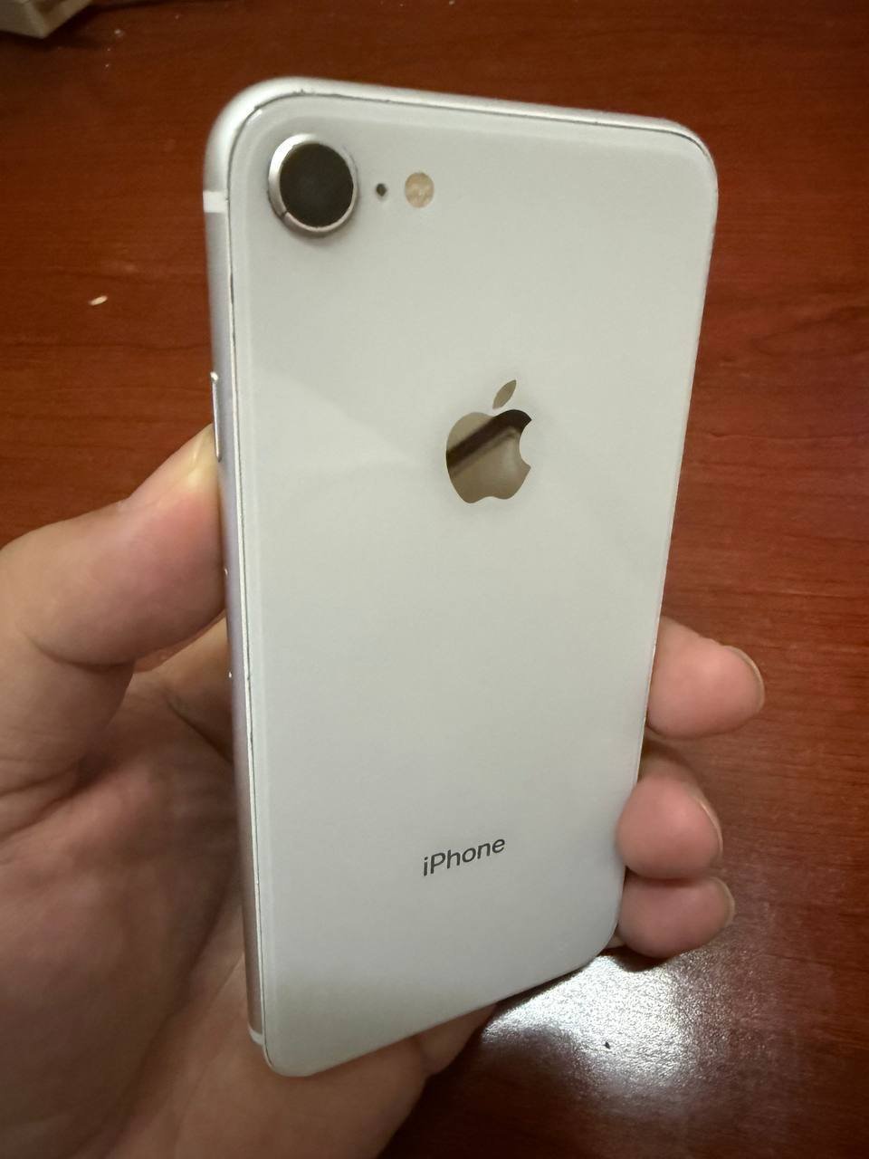 西港转让苹果SE备用机 售价$30