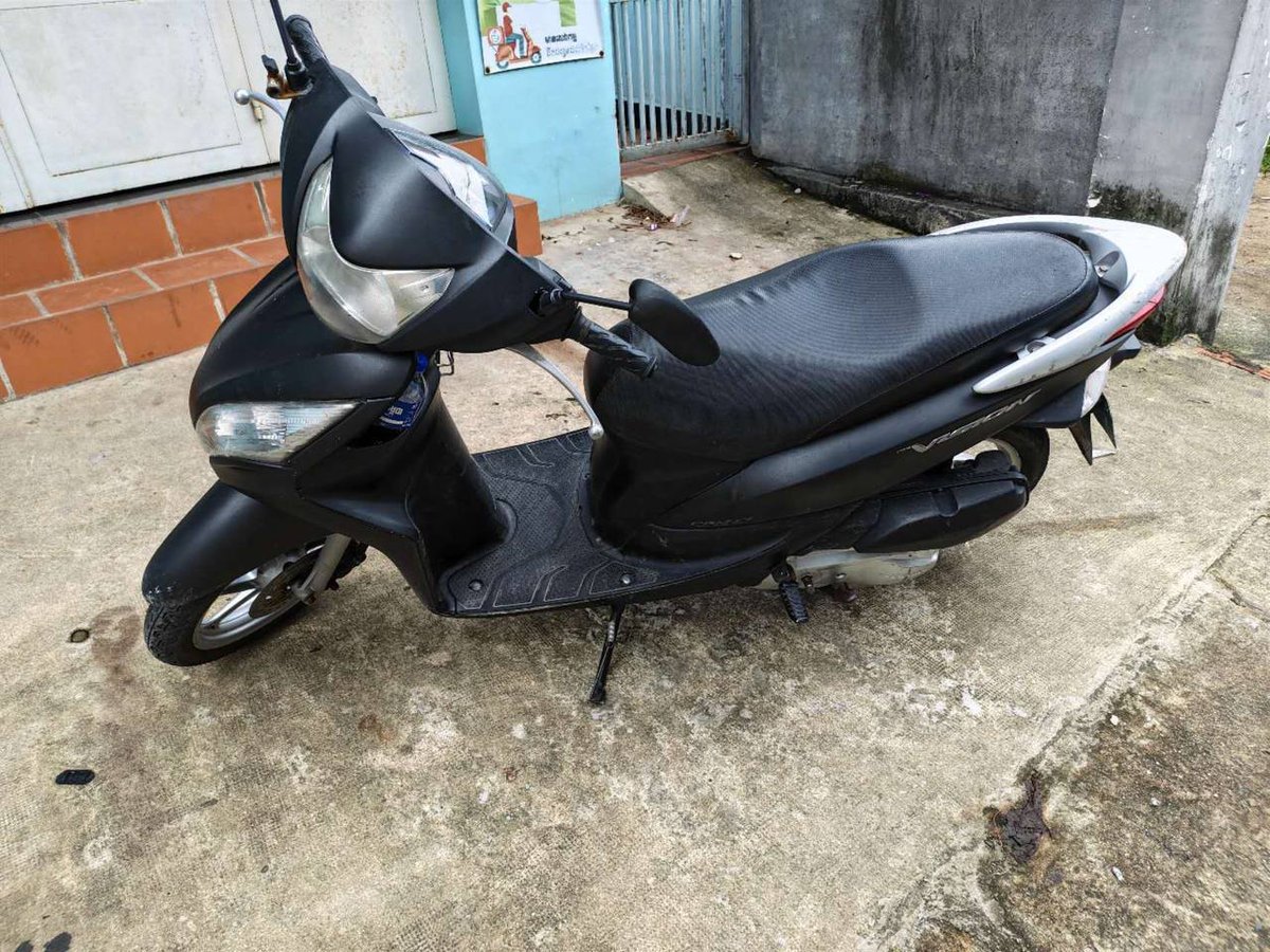 西港本田摩托车转让 仅售$300带牌照