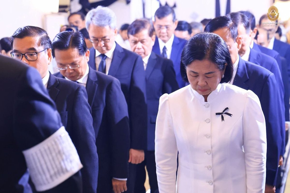 洪玛尼副总理率团吊唁前农业部长陈沙伦