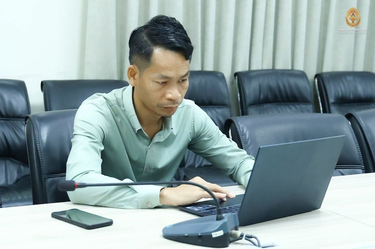 柬埔寨公务员部与法学院学生交流人才培养