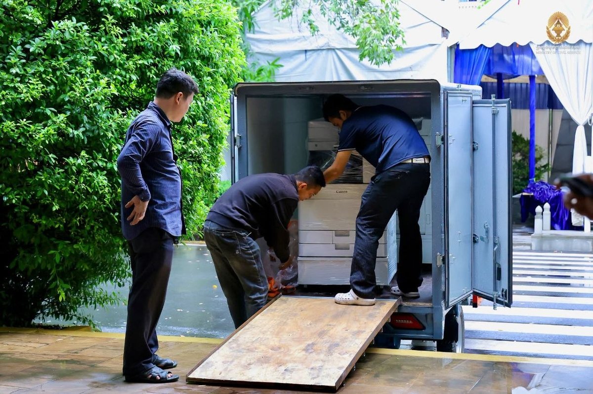 洪玛尼副总理视察公务员考试考场,涉及司法部及统计局岗位,强调