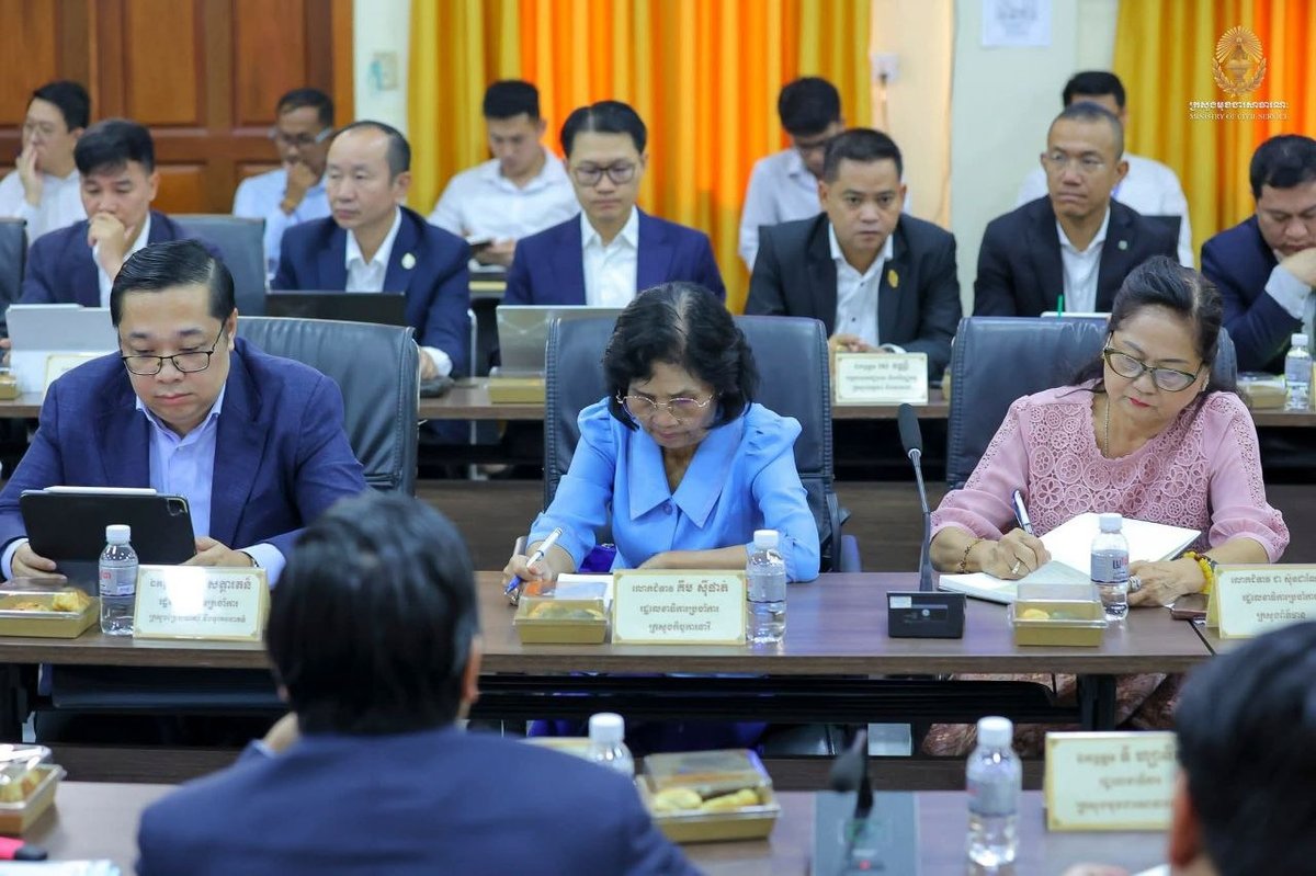 洪玛尼主持行政改革会议 重点提升政府机构治理效率