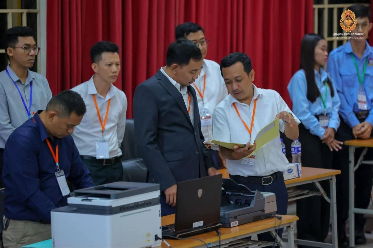 洪玛尼副总理签署司法部及计划部招聘考试结果