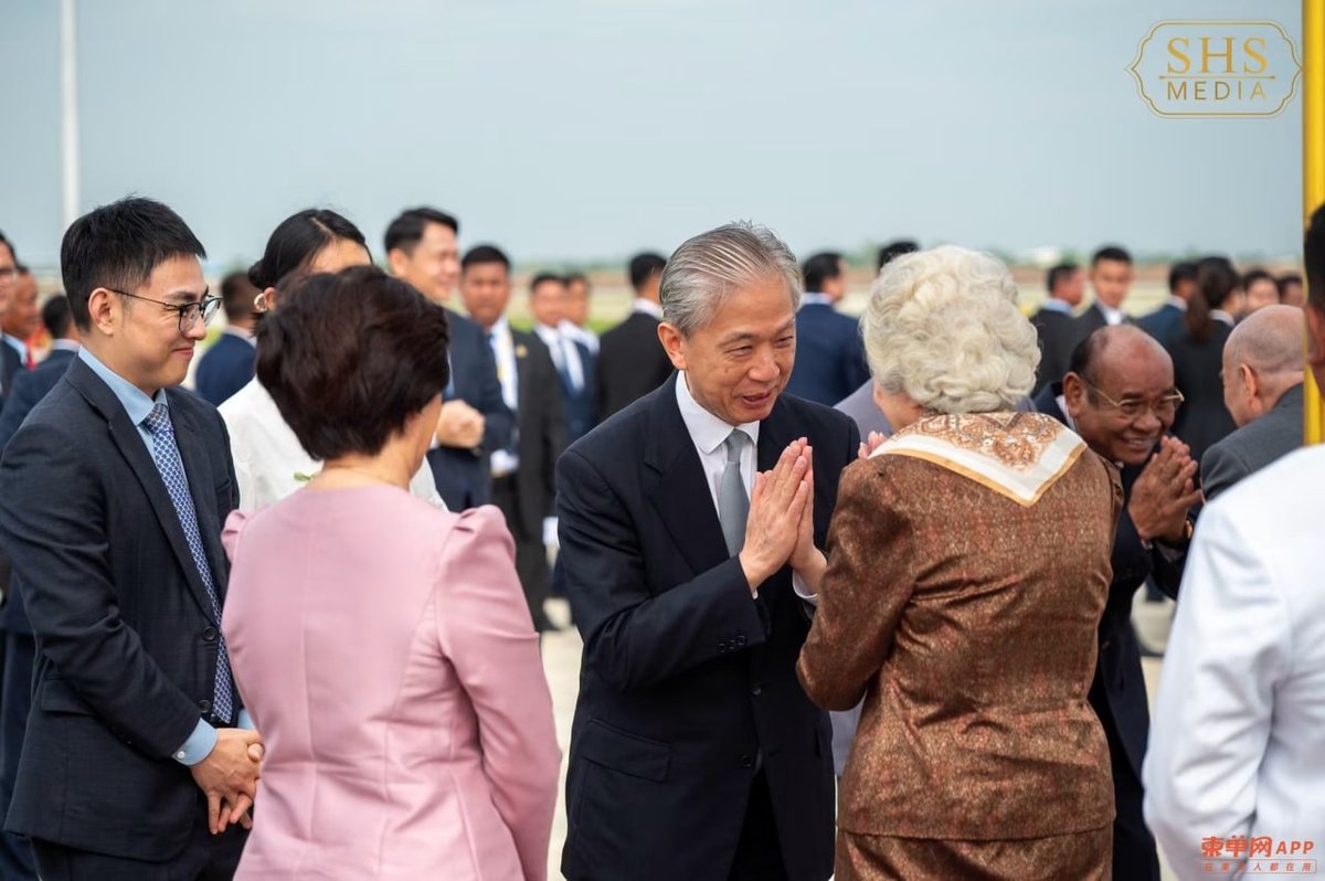 西哈莫尼国王赴华例行体检 洪森亲王代行元首职责
