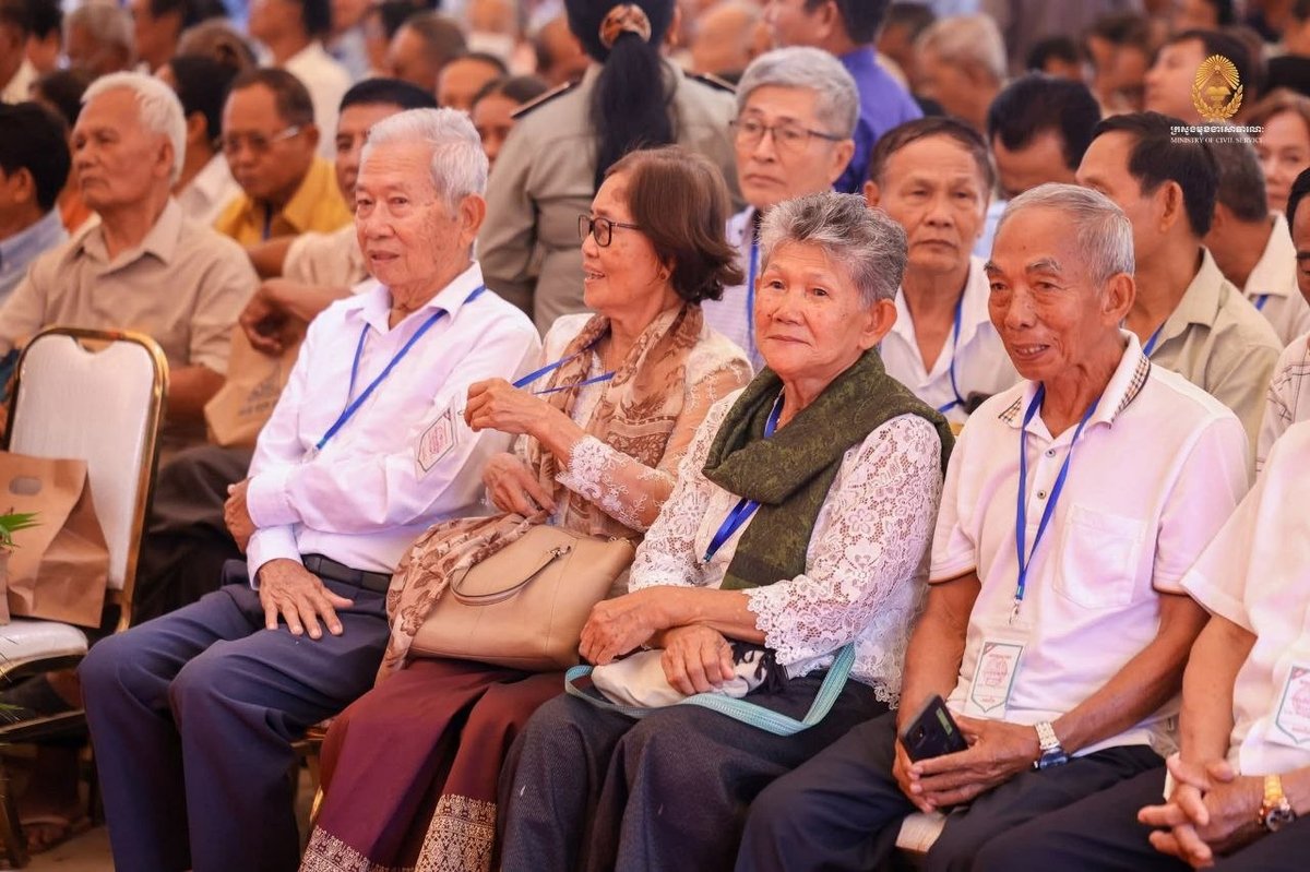 实居省举行退休人员座谈会 洪玛尼出席并致谢
