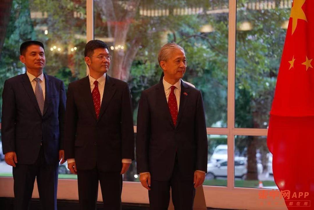 中国驻柬埔寨大使馆举行国庆招待会 庆祝建国77周年