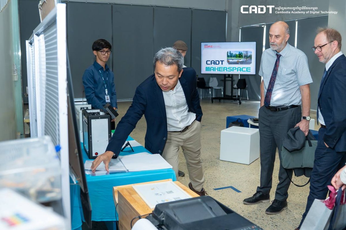 CADT与渥太华大学探讨数字技术学术合作