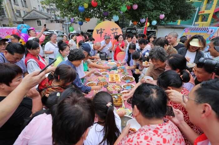 柬漂中秋节互动话题 柬单网发放红包福利
