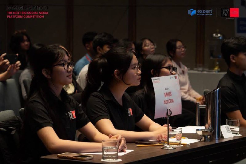 Design & Pitch社交媒体平台竞赛在金边举行
