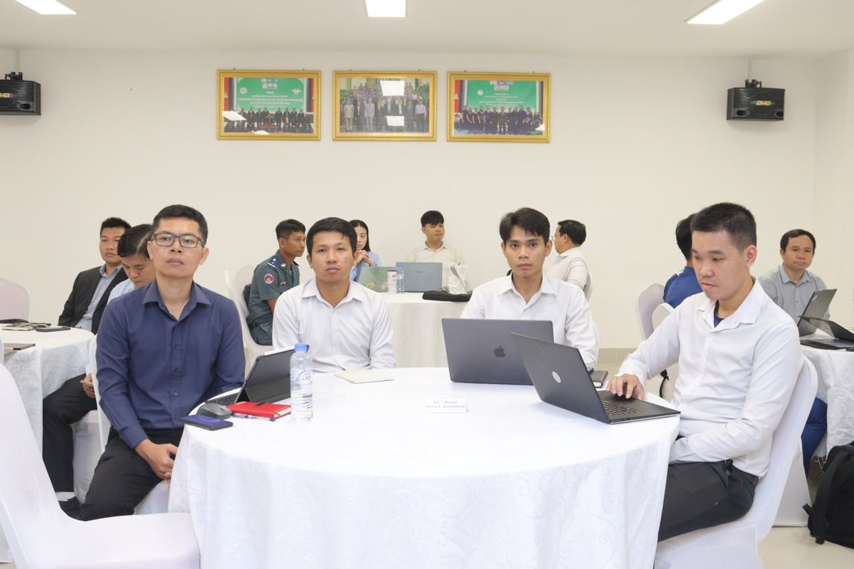 司法部部长出席悼念活动 慰问逝者家属