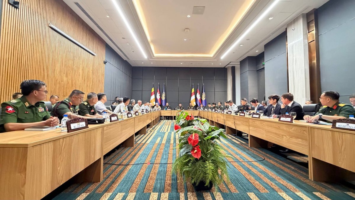 国防部向22国武官通报柬泰边境局势 强调停火后现状