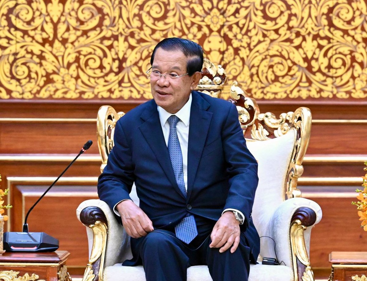 洪森代国家元首接见伊朗大使 接受国书递交