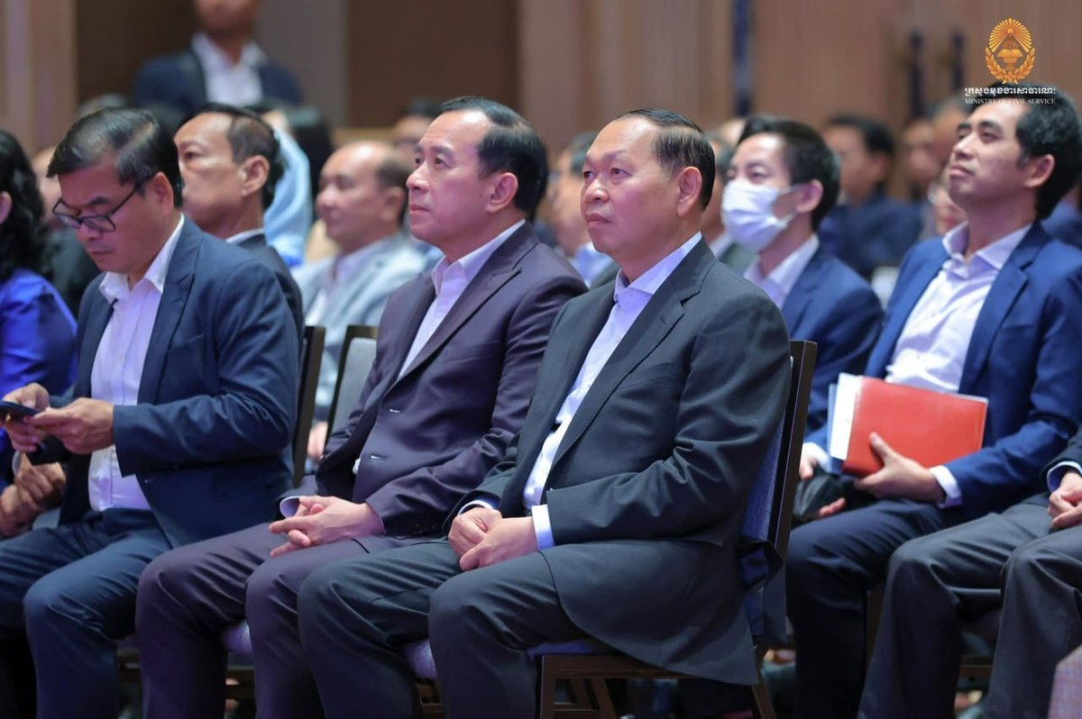 洪玛尼副总理宣布行政机构秘书长网络正式成立