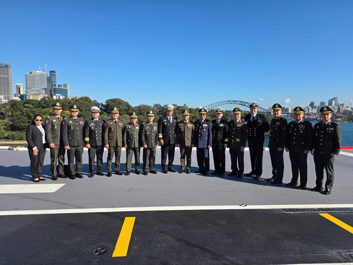 狄西哈访问澳大利亚海军基地 推动双边防务合作