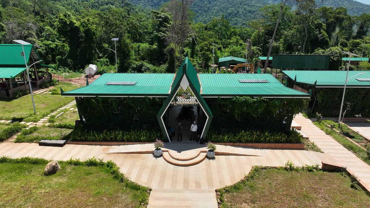 柬埔寨自然旅游区进入绿色季节 景观独特