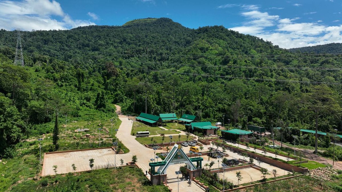 柬埔寨自然旅游区进入绿色季节 景观独特
