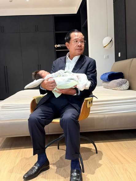 洪森亲王分享家庭生活 提及孙辈教育与退休感悟
