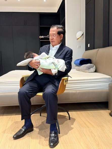 洪森亲王分享家庭生活 提及孙辈教育与退休感悟
