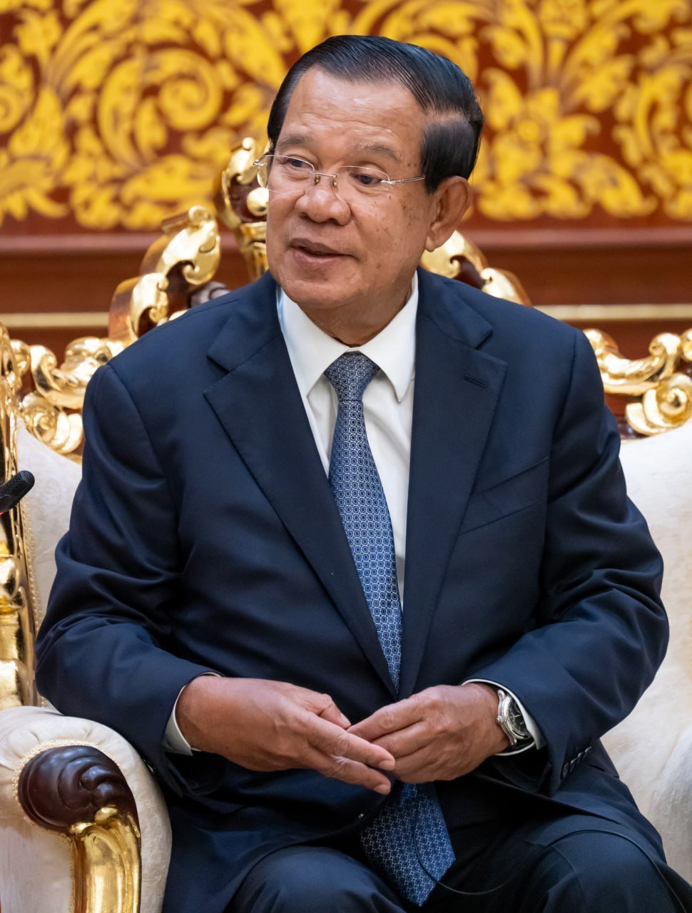 洪森期待伊朗新任大使推动柬伊双边关系深化