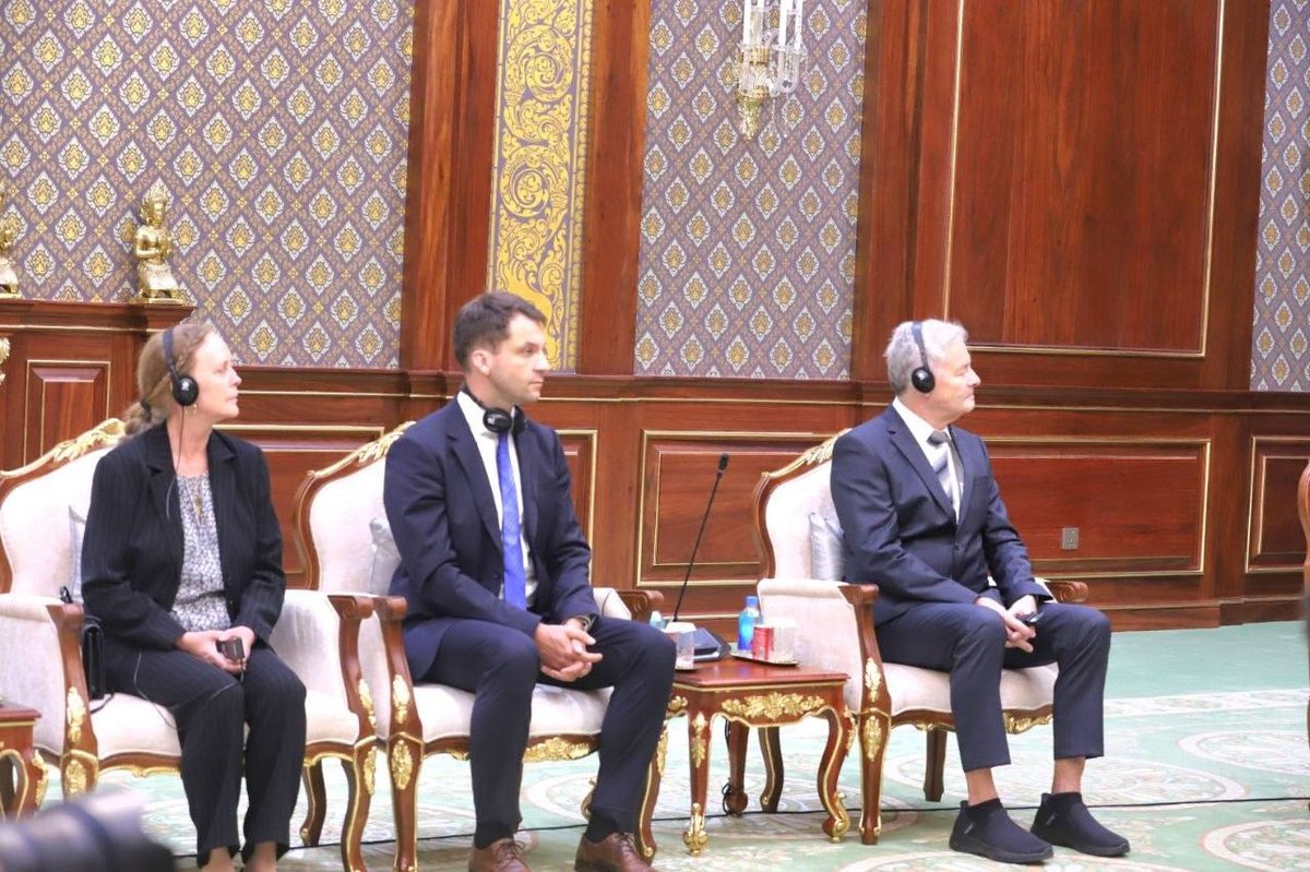 洪森亲王会见德国新任大使 推动双边外交
