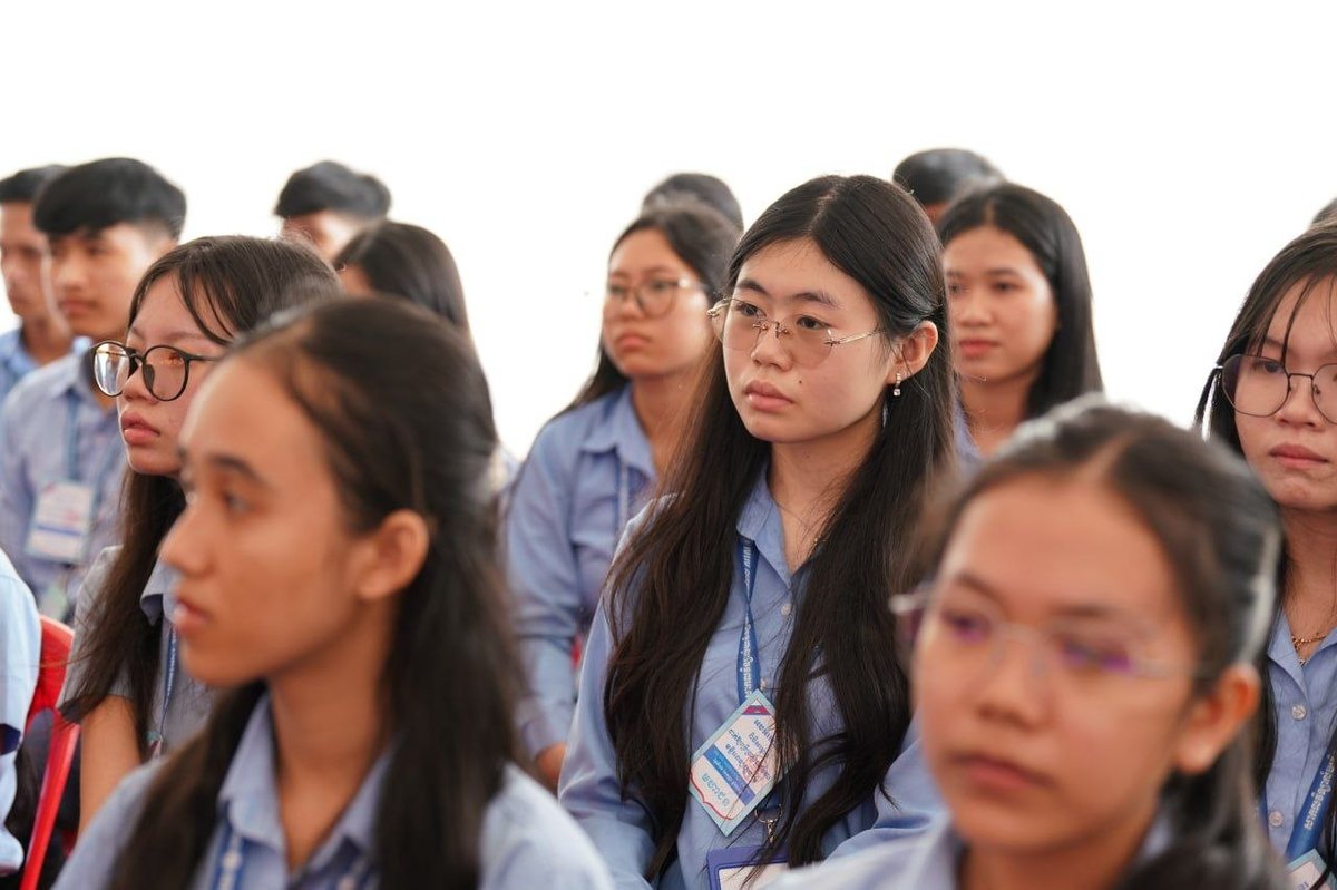 洪玛奈总理鼓励医护人员 坚持以患者利益为核心