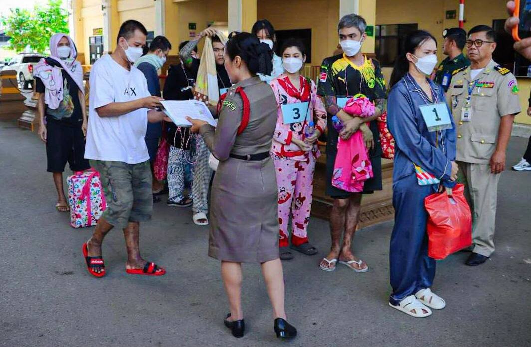 11名泰国籍人员因非法务工被驱逐出境