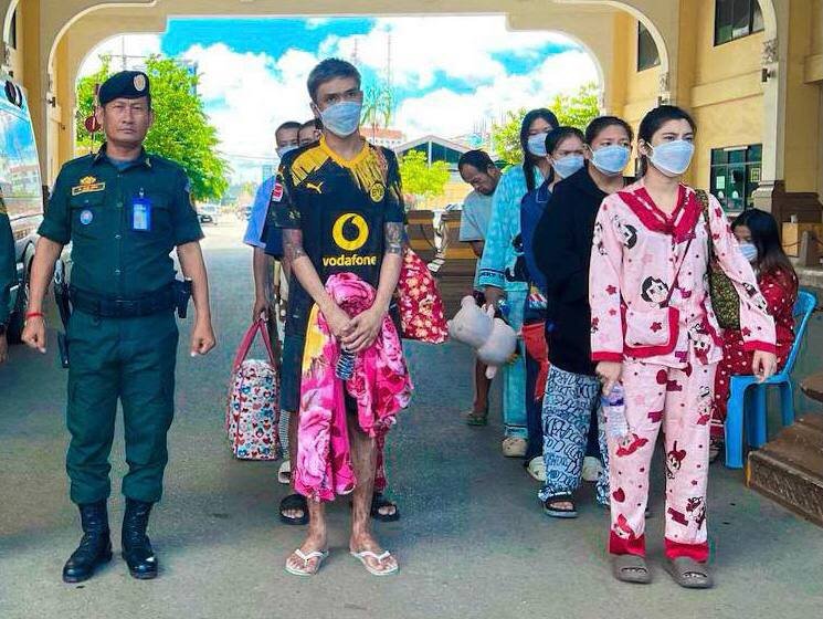 11名泰国籍人员因非法务工被驱逐出境