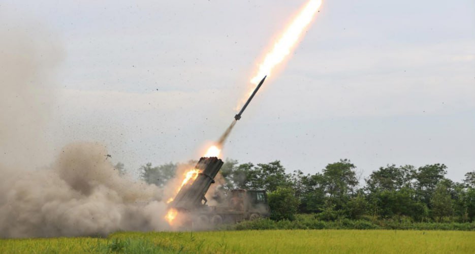 朝鲜展示新型武器 导弹试射后局势引发关注
