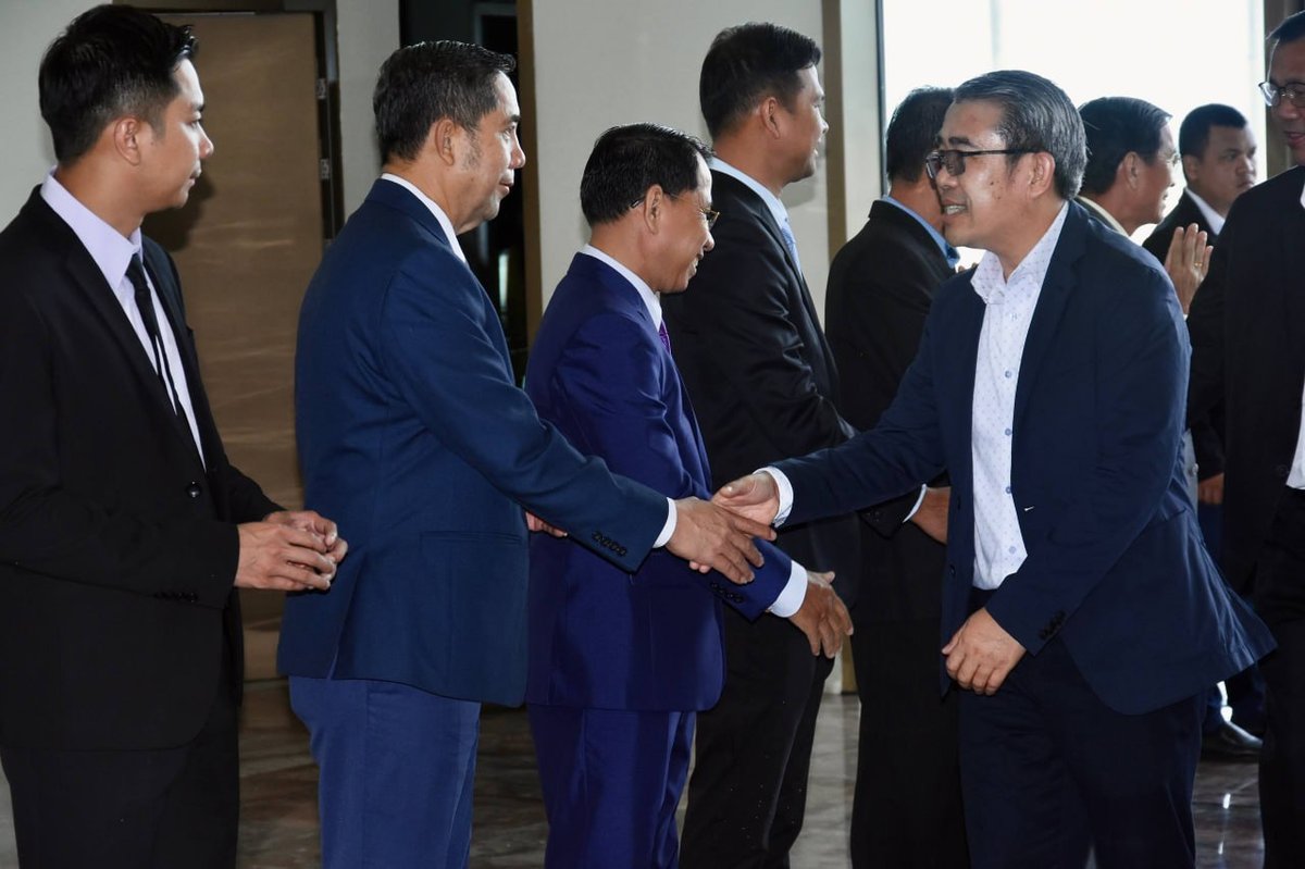 老挝代表团抵金边参加反诈会议 联合打击跨境网络诈骗