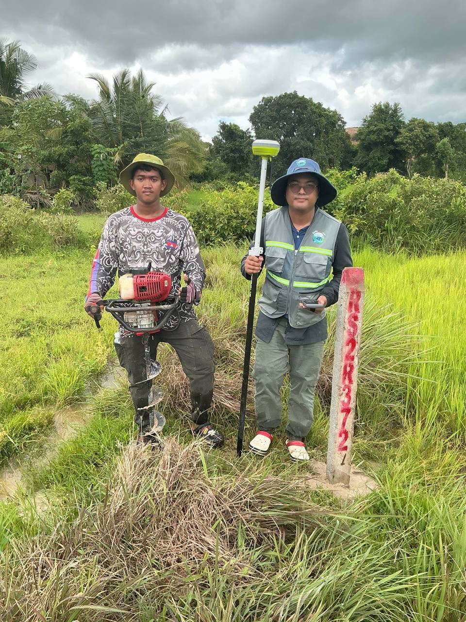 德崇扶南运河项目第二标段 贡布至茶胶段定界勘测中