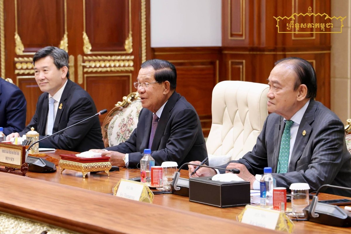 洪森会见欧盟驻柬大使 探讨双边关系