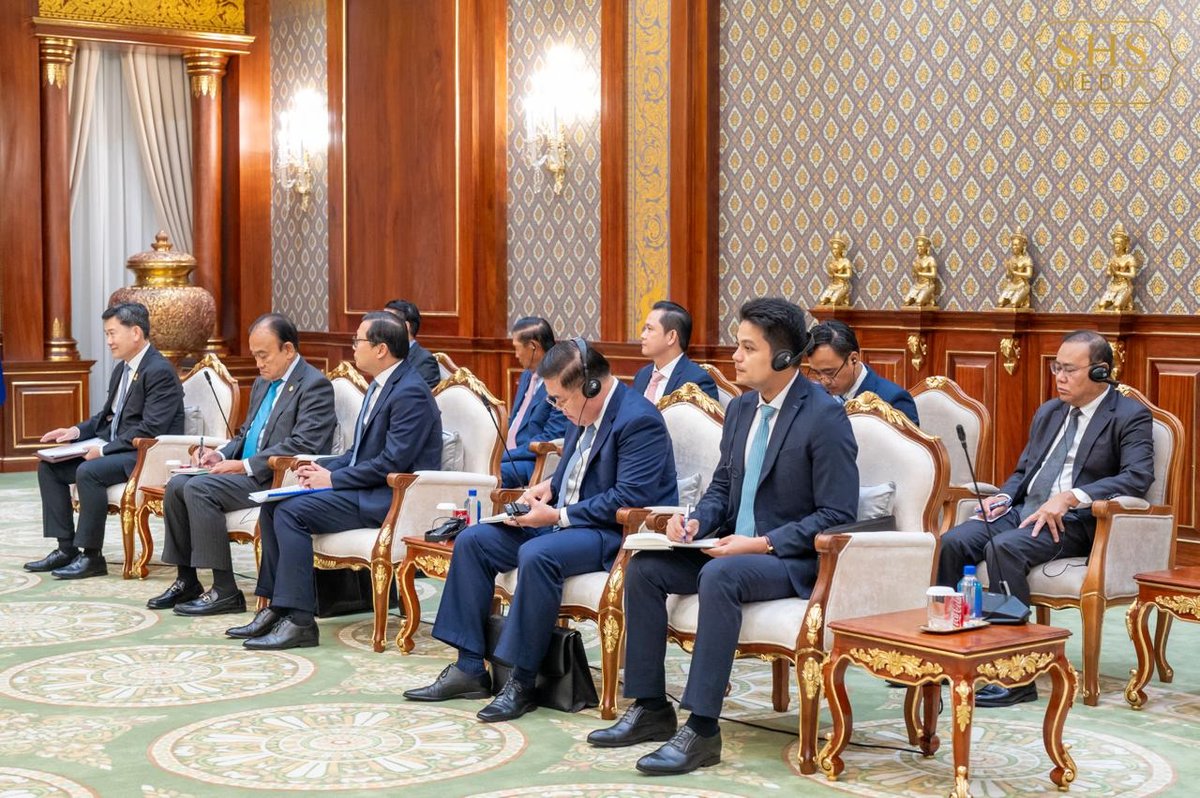 洪森接见新西兰新任驻柬大使