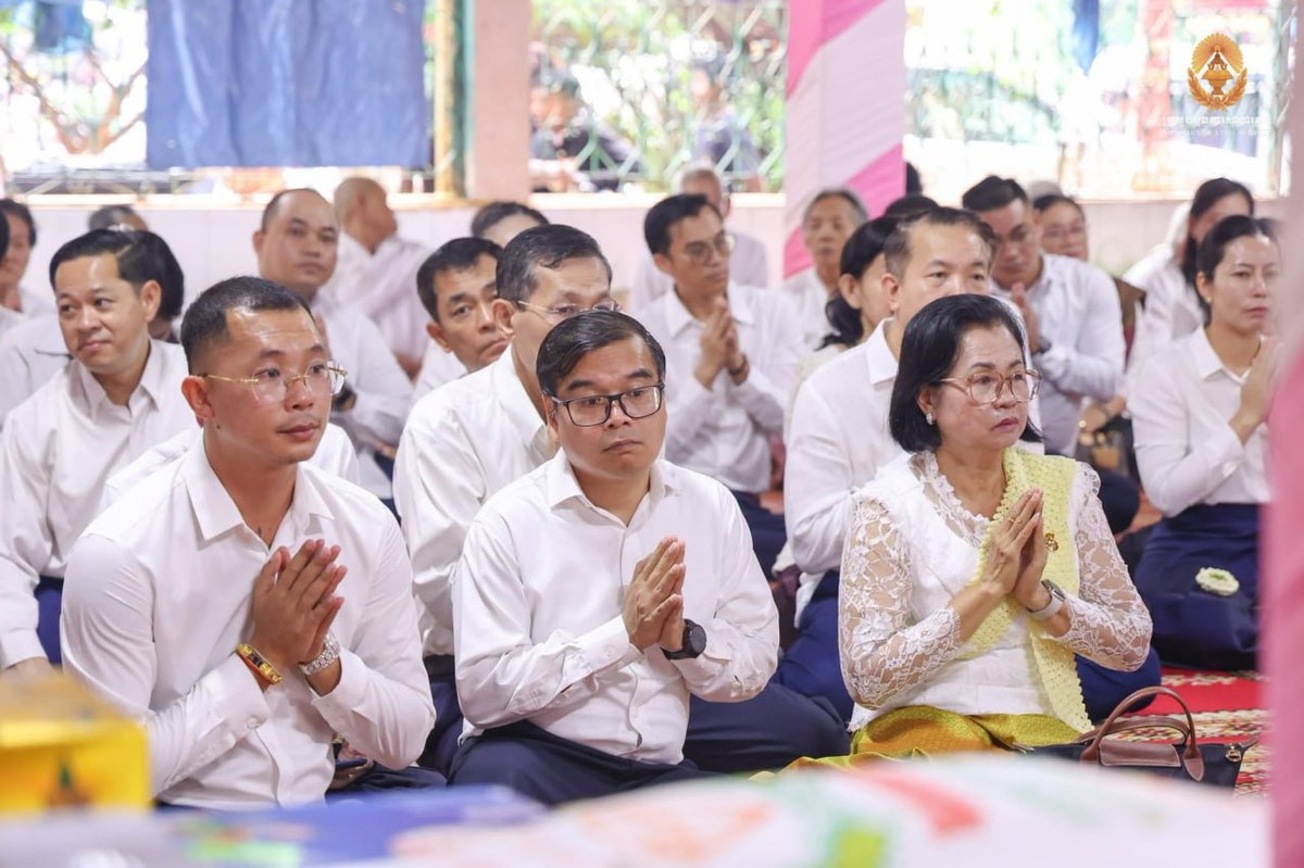 公务员系统与民众在昂达明寺举行第二轮祭祀活动