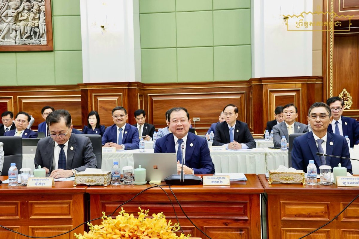 柬埔寨参议院第八委员会与卫生部共商医疗战略规划