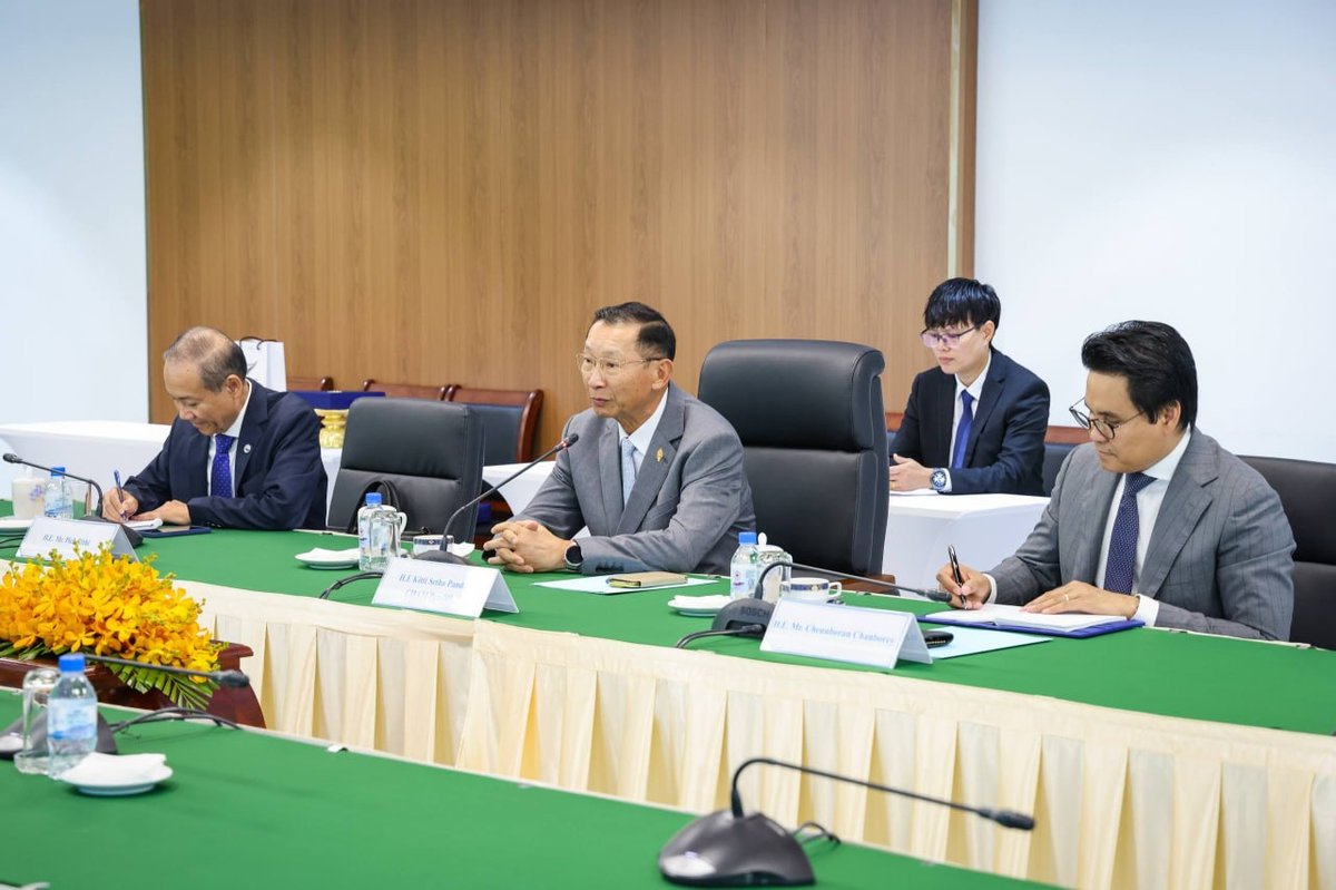 柬埔寨与新西兰加强议会合作 促进双边友好关系