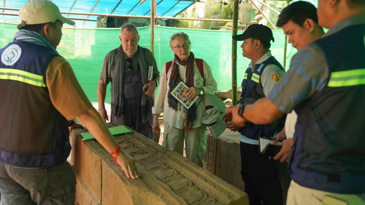 专家组前往柏威夏寺及贡开寺,实地检查古迹保护与开发工作的进展