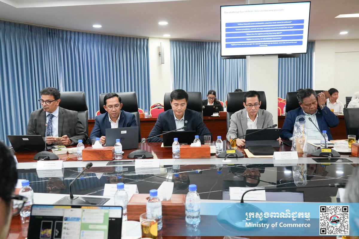 柬埔寨商务部国务秘书主持会议，总结了柬埔寨区域连接提升项目（