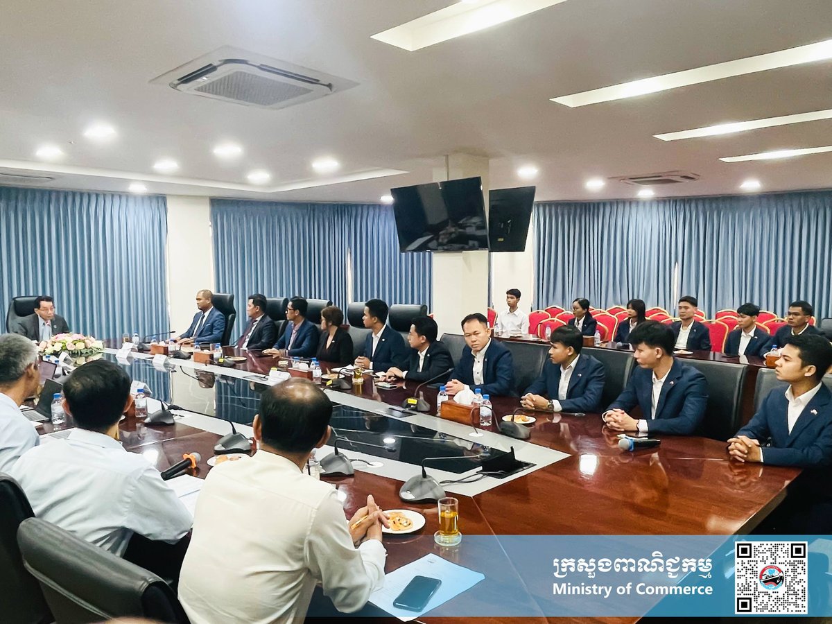 商务部官员会见青年代表 鼓励参与国际交流